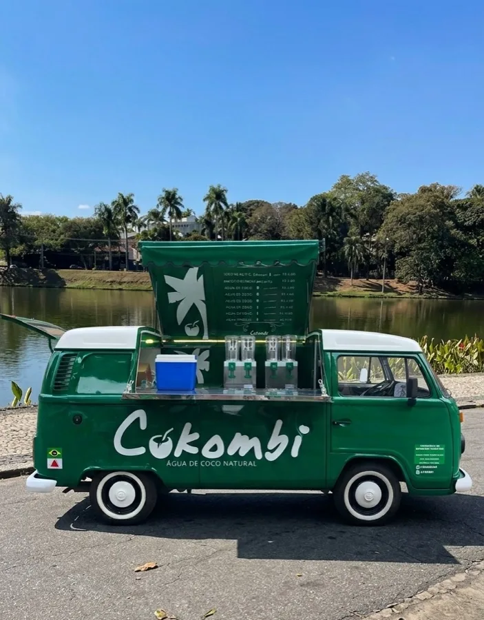A Kombi Cokombi na Lagoa da Pampulha, em BH